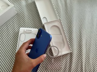 iPhone 16 Plus Azul + Funda Transparente original