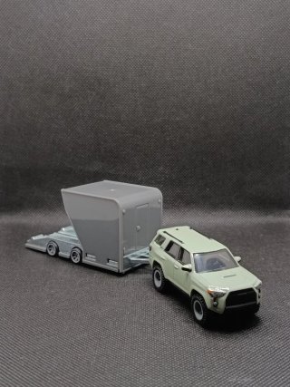 Hot Wheels Toyota Land Cruiser + Remolque