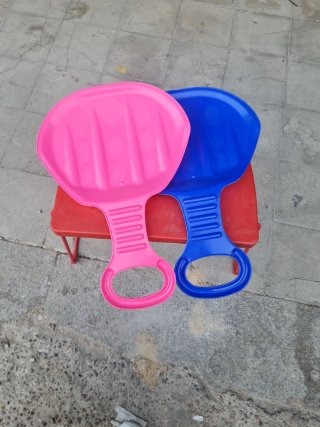Trineo pala rosa y azul