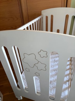 Cuna Trama blanca y beige con colchón