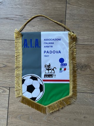 Banderín Asociación Italiana de Árbitros. Padova