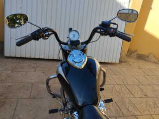Triumph Bonneville America 800 - 2002