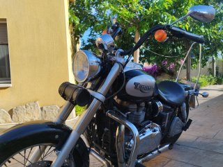 Triumph Bonneville America 800 - 2002