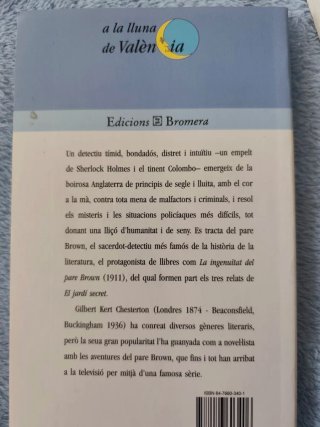 Lote de libros juveniles en valenciano