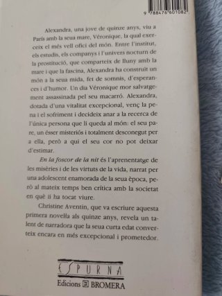 Lote de libros juveniles en valenciano