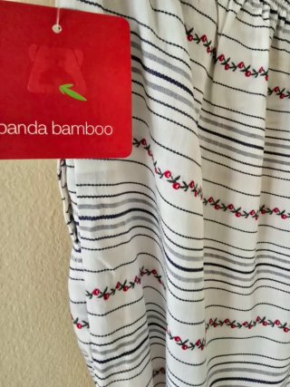Pijama con etiquetas Romantico