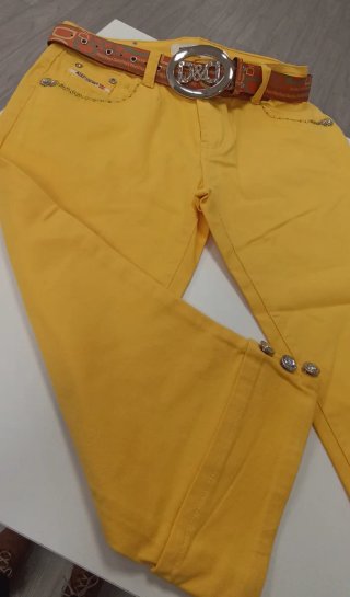 Pantalón Pirata Mujer Amarillo