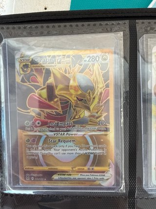Carta Pokémon VSTAR Giratina VMAX