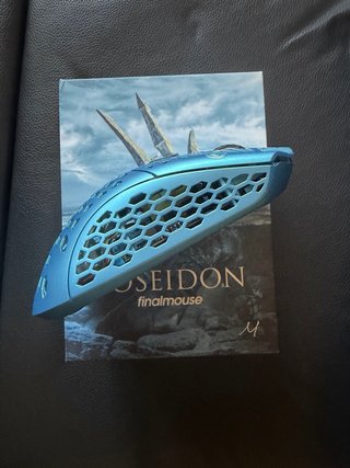 Finalmouse Starlight-12 Poseidon M