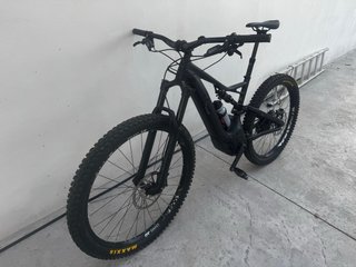 Specialized Turbo Levo 2017. En buen estado.