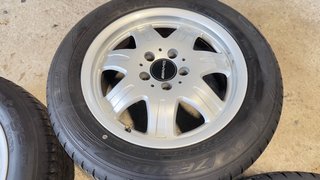 4 Llantas Mercedes con Neumáticos