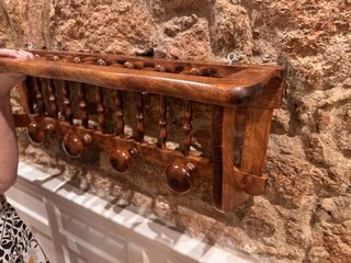 Perchero de madera rústico