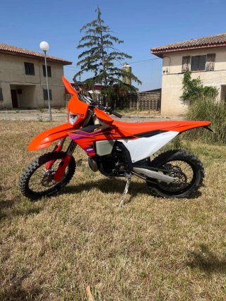 KTM 250 XC Enduro 2024 Naranja/Blanca