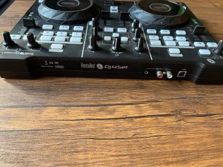 Mesa de mezclas Hercules DJ 4 Set