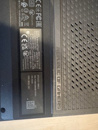 ASUS ROG Strix G17 Ryzen 7 RTX 3050 (Reparar)