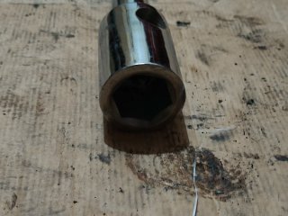 Llave de vaso 32/33 mm