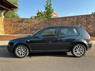Volkswagen Golf 2002