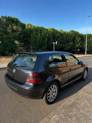 Volkswagen Golf 2002