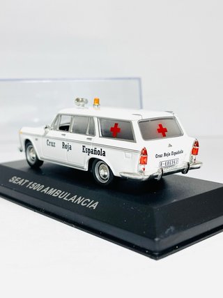 Seat 1500 Ambulancia Cruz Roja 1/43
