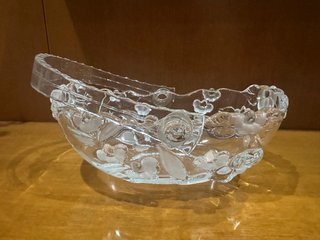 Centro de mesa cristal flores relieve
