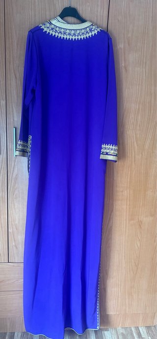 Caftán morado talla XL bordado
