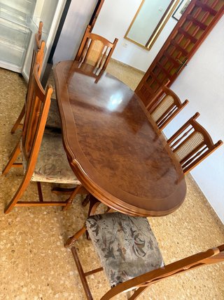 Mesa de comedor vintage de madera con 6 sillas