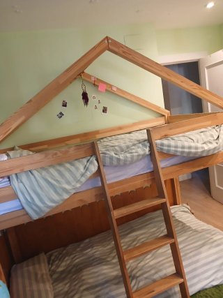 Cama litera de madera