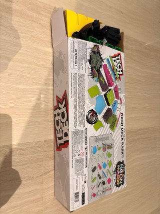 Tech Deck Neon Mega Park
