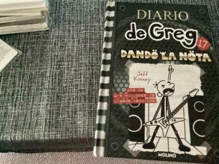 Diario de Greg 17 - Dando la nota