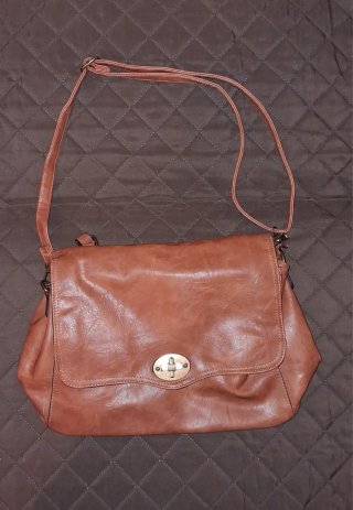 Borsa e portafogli guess  e moschino Donna