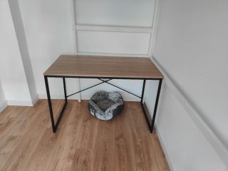Escritorio moderno metal y madera