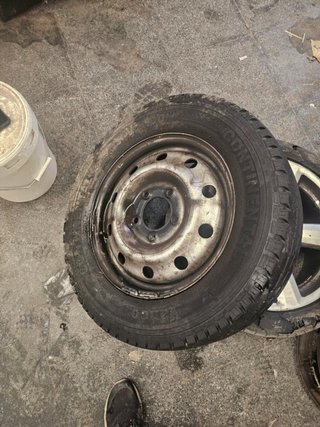 Pieza: rueda/llanta acero con neumático