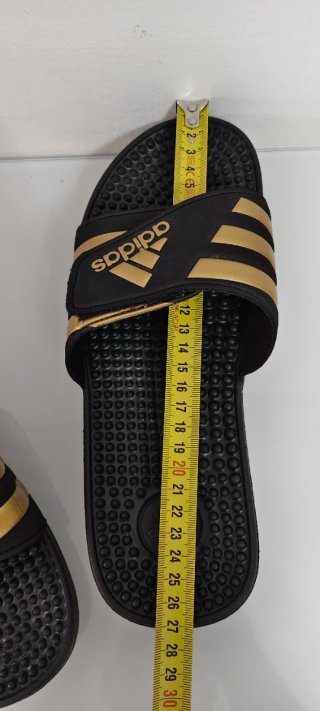 Chanclas Adidas Negro y Dorado