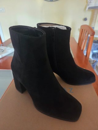Botines negros tacón cuadrado