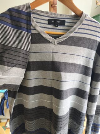 Jersey BASEMENT cuello pico rayas L
