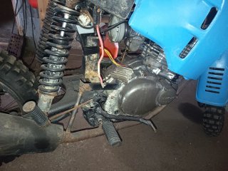 Suzuki GN250 Enduro Azul