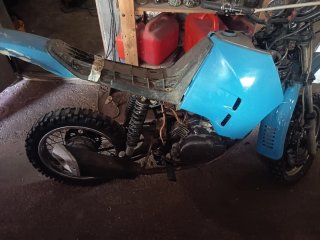 Suzuki GN250 Enduro Azul