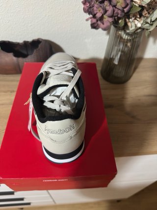 Reebok Classic Leather T45 Beige/Blanco Nuevas