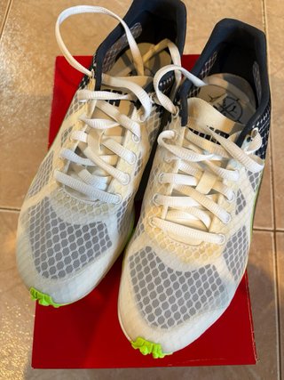 Zapatillas Puma Blancas y Verdes