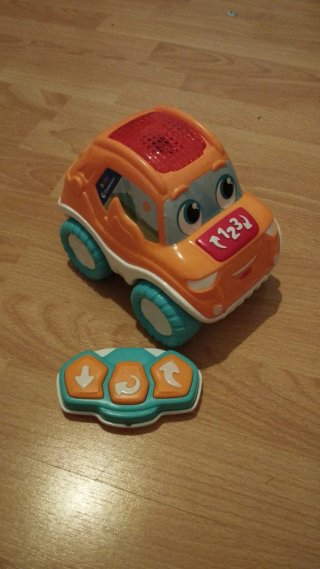 Coche teledirigido con mando