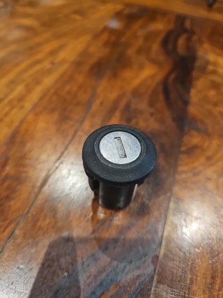 Clausor Suzuki Sixteen+ cerradura