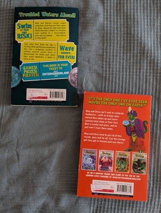 2 Libros Goosebumps HorrorLand (Inglés)