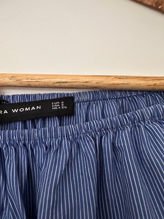 Zara Blusa azul mil rayas con mangas abullonadas