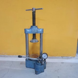Prensa para prótesis dental