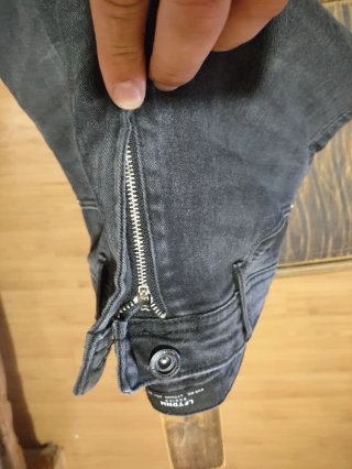 Pantalón Super Skinny Negro