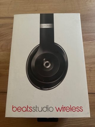 Beats Studio Wireless Negro y Dorado