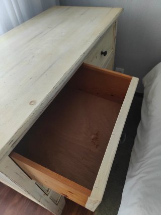 Cómoda Becara de madera color beige