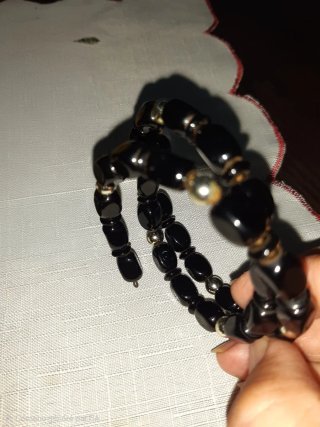 Lote de joyería vintage negra y plateada