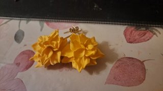 Pendientes flor dorados