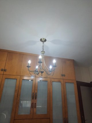 Lámpara de techo dorada